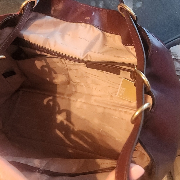 Michael kors hobo bag w/wallet - Picture 5 of 10